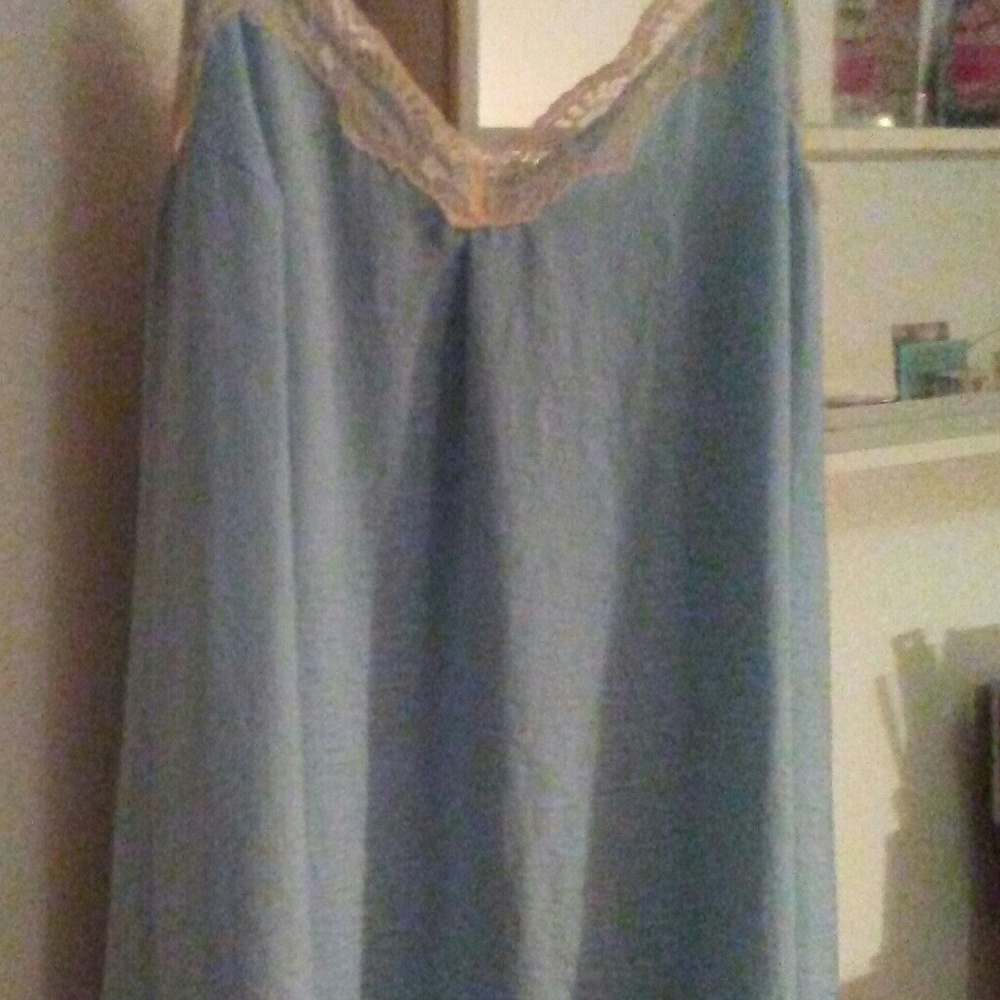 Chemise